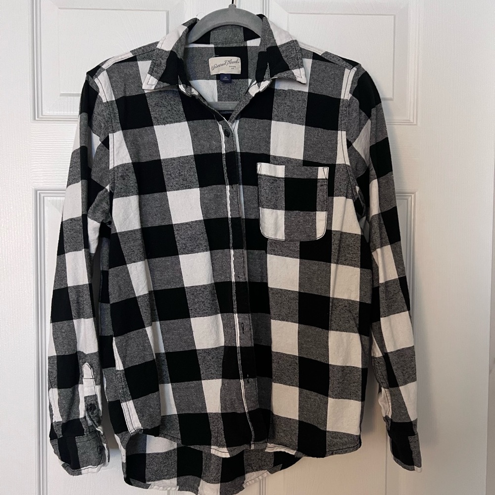 Plaid flannel button up shirt